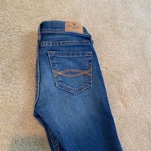 abercrombie kids Bottoms - Girls Abercrombie skinny jeans 7/8- excellent abercrombie kids Bottoms - Girls Abercrombie skinny jeans 7/8- excellent